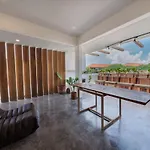 Villa Kiri - Modern 2Br Hideaway Rooftop & Private Pool