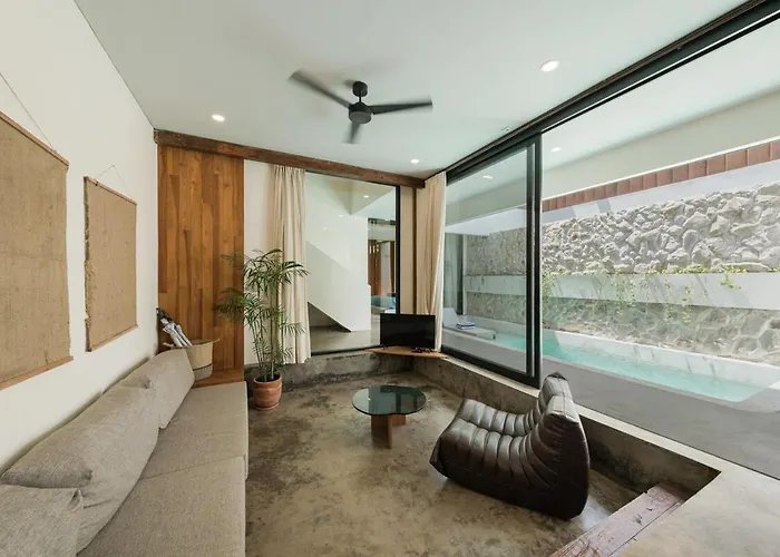 Villa Kiri - Modern 2Br Hideaway Rooftop & Private Pool