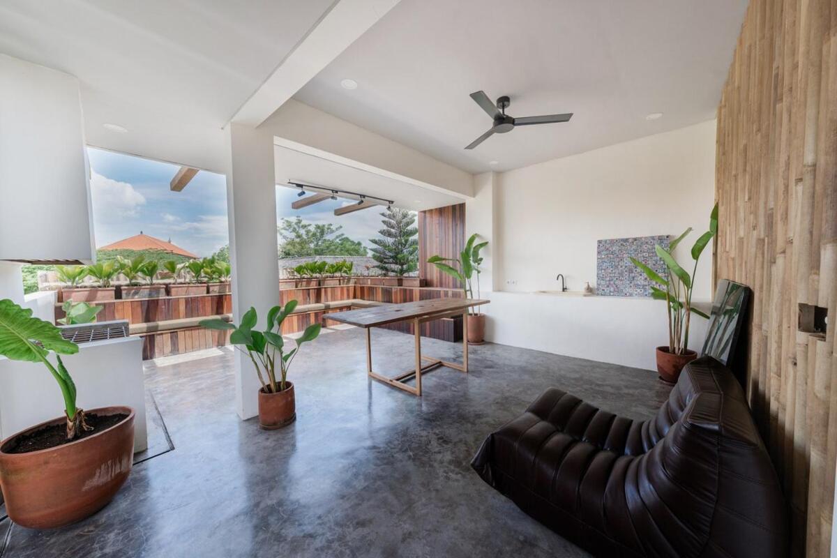Kiri - Modern 2br Hideaway Rooftop & Private Pool Villa